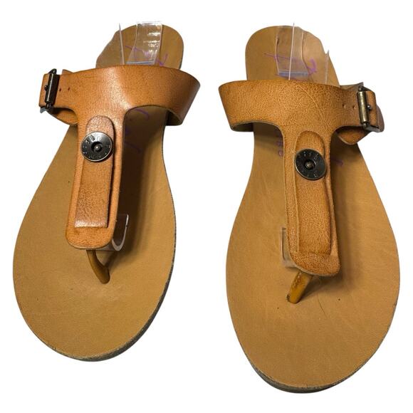 Blowfish Malibu Sandals T-Strap Thong Logo Buckle Tan Women 8 Casual Boho Beachy - Picture 1 of 10
